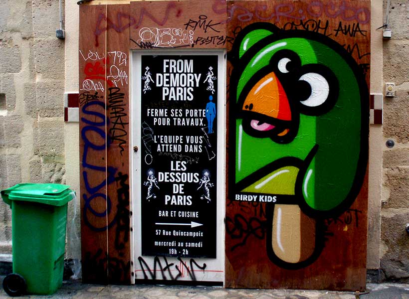 Wild bird street art